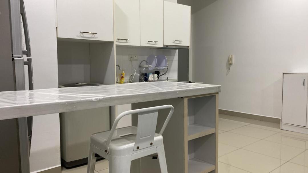 Cybersquare Vertex Soho Netflix Apartment Cyberjaya